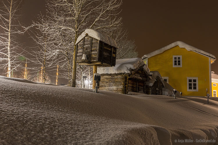 Schneelandschaft am Abend