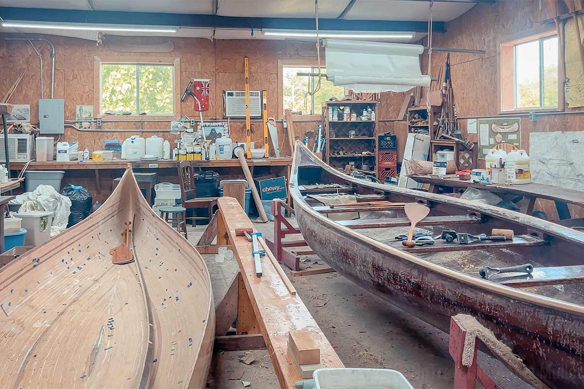 In der Werkstatt von der Quapaw Canoe Company in Clarksdale