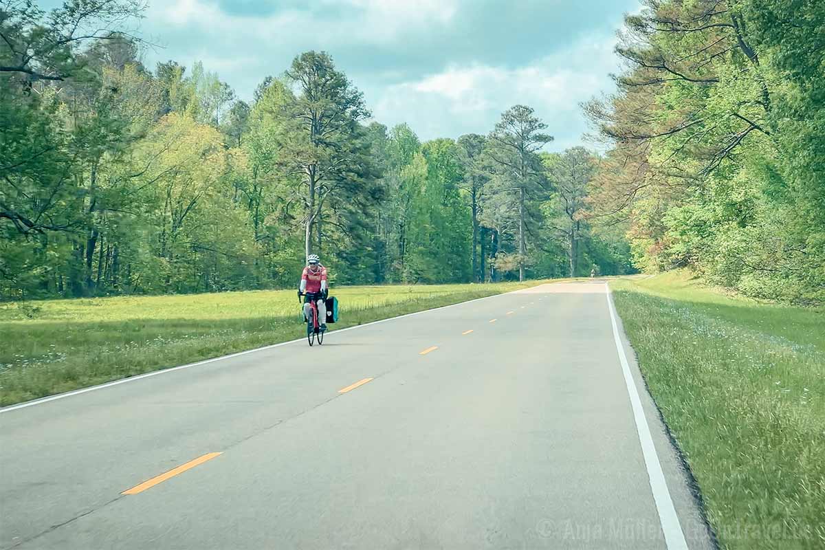 Auf dem Natchez Trace Parkway triffst du auf einige Radfahrer