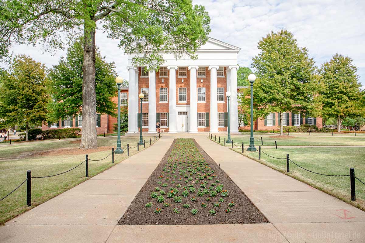 Das Lyceum Gebäude ist das älteste Gebäude auf dem Campus der Ole Miss