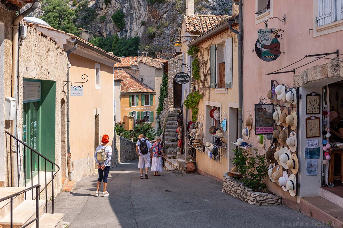 In der Altstadt von Moustiers-Sainte-Marie